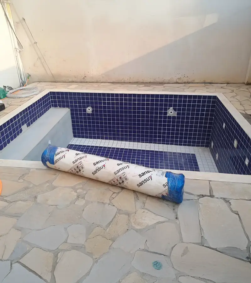 lvk-piscinas-manta-armada